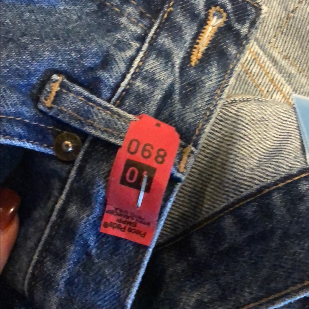 Jeans - Picture 3 of 4